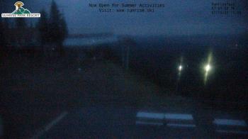 Weather camera view of Sunrise Park Resort 10650 ft elev.